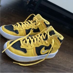 Nike Yellow and Black Women's Sneakers